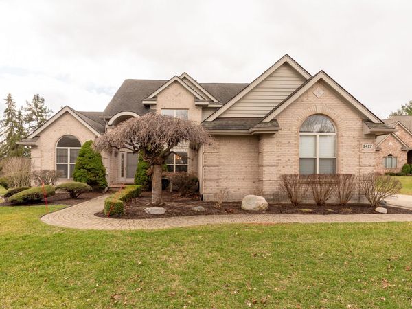 2427 Moors Court, Ann Arbor, MI 48108