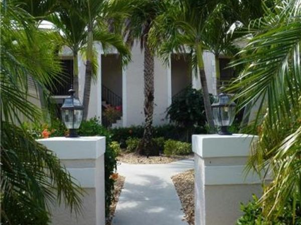 16410 Kelly Cove DR, Unit 313, FORT MYERS, FL 33908