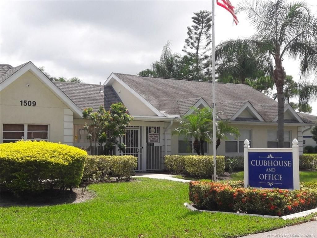 1524 SE Royal Green Circle, Unit 101, Port Saint Lucie, FL 34952 Photo