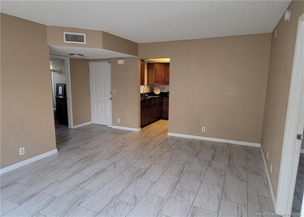 1524 SE Royal Green Circle, Unit 101, Port Saint Lucie, FL 34952 Photo