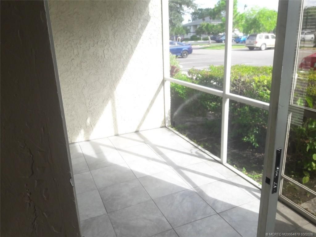 1524 SE Royal Green Circle, Unit 101, Port Saint Lucie, FL 34952 Photo