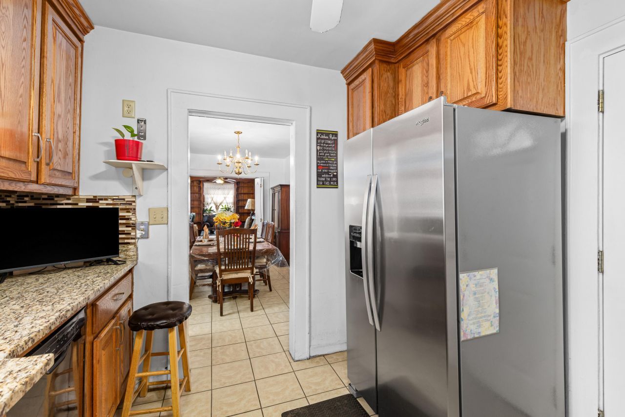 76 Dunnemann Avenue Photo 14