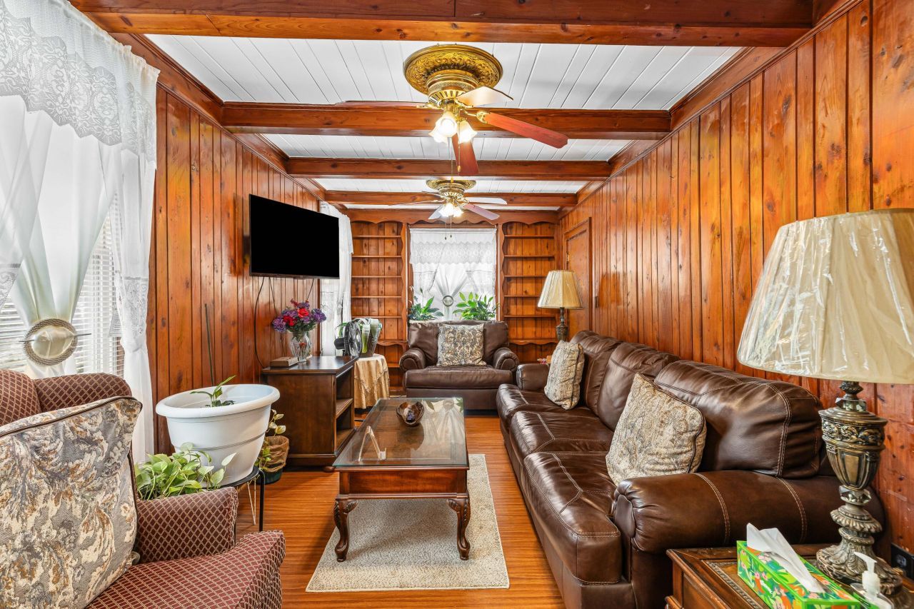 76 Dunnemann Avenue Photo 15