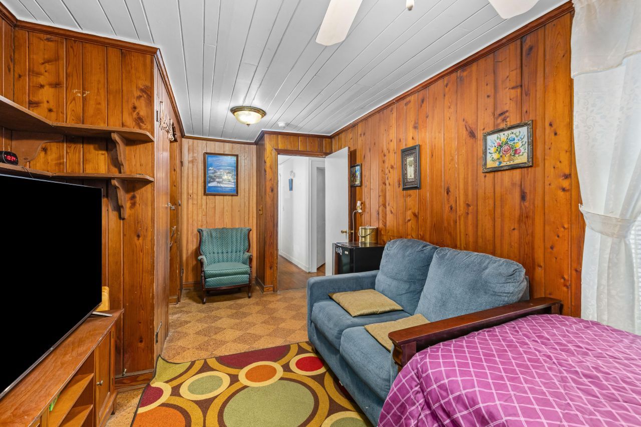 76 Dunnemann Avenue Photo 21