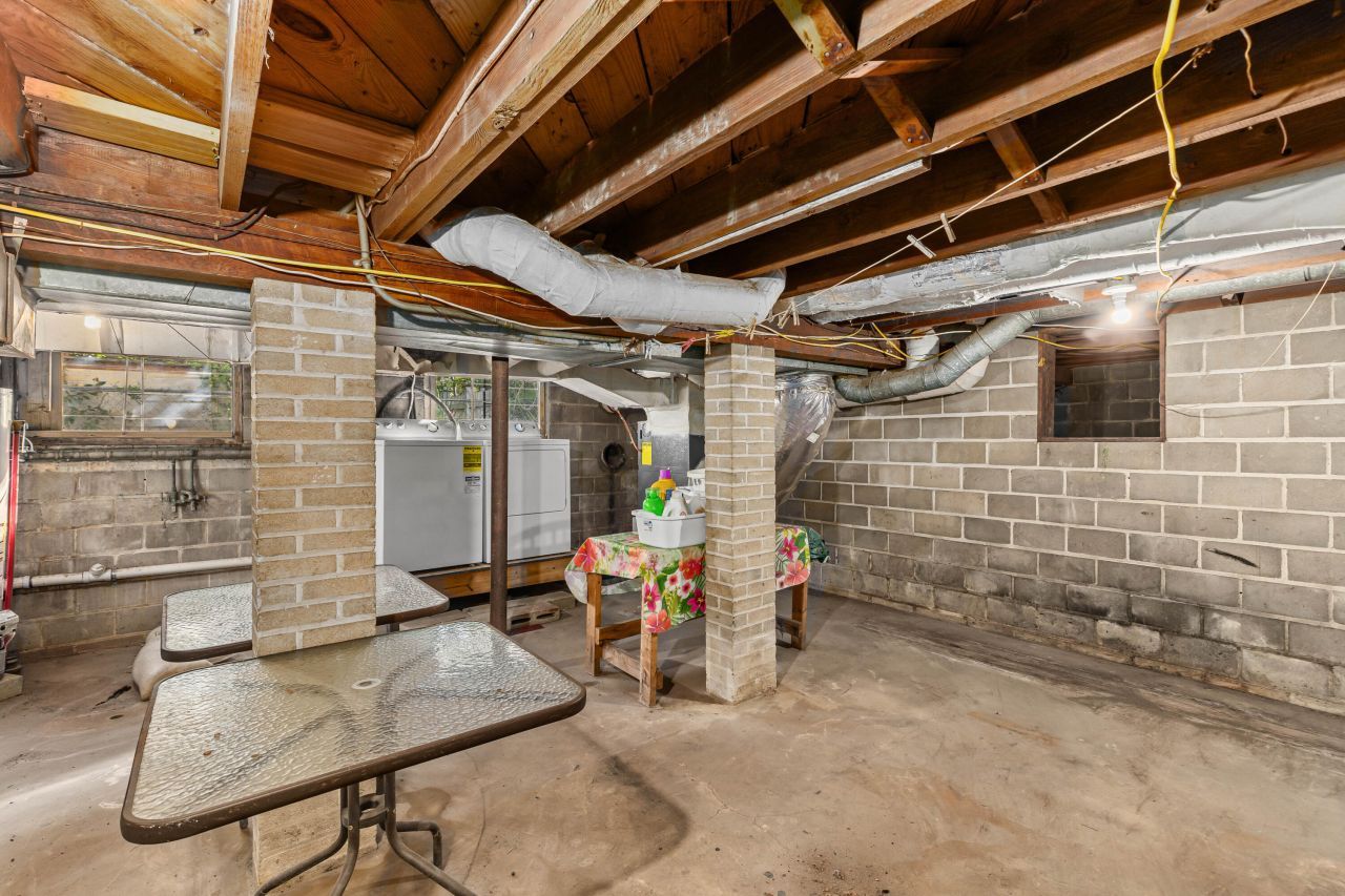 76 Dunnemann Avenue Photo 24