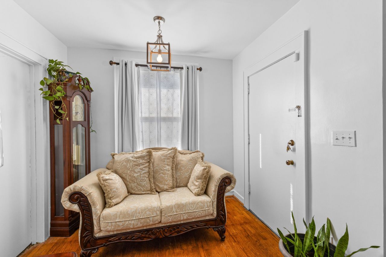 76 Dunnemann Avenue Photo 8