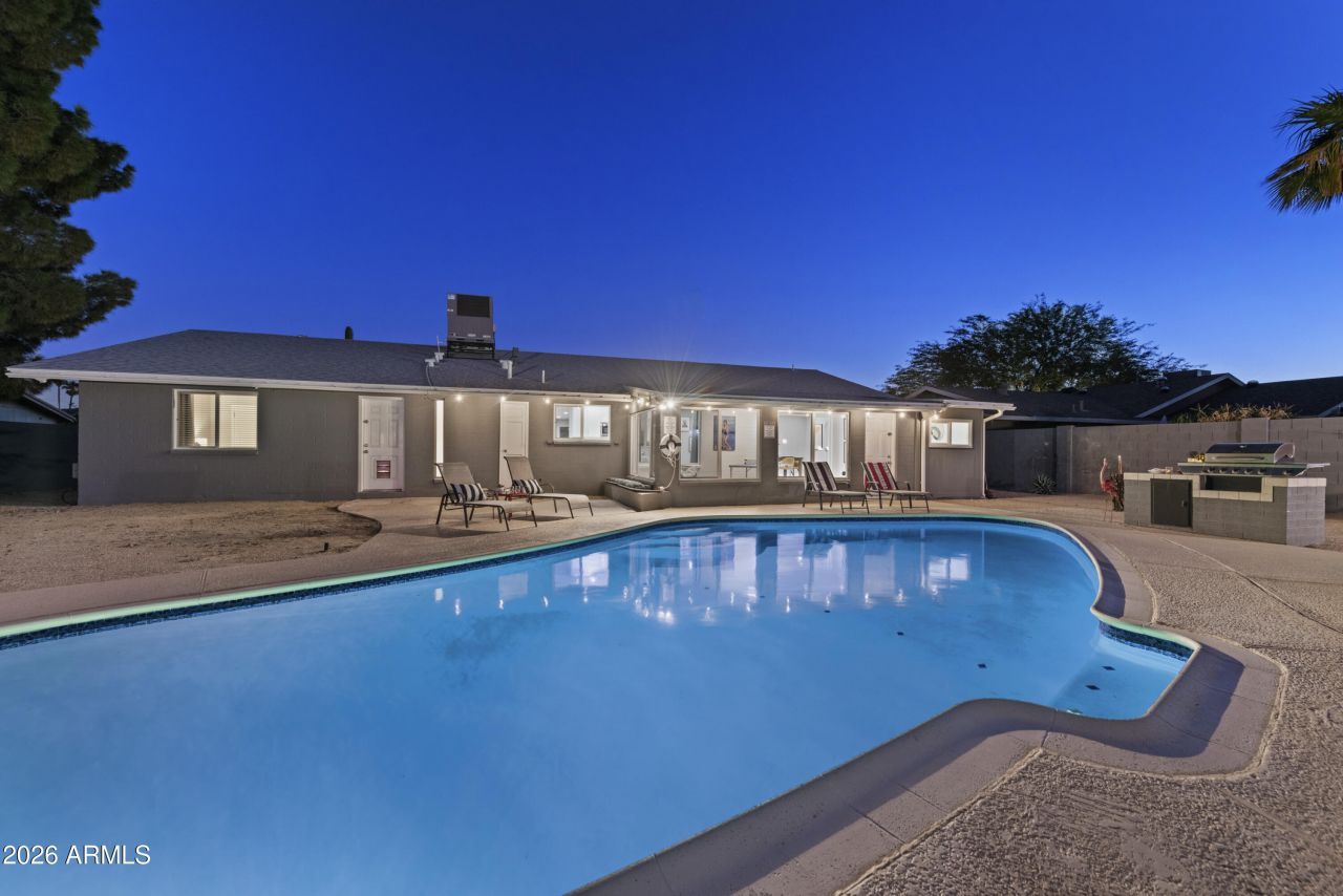 3122 E Sierra Street, Phoenix, AZ 85028 Main Photo