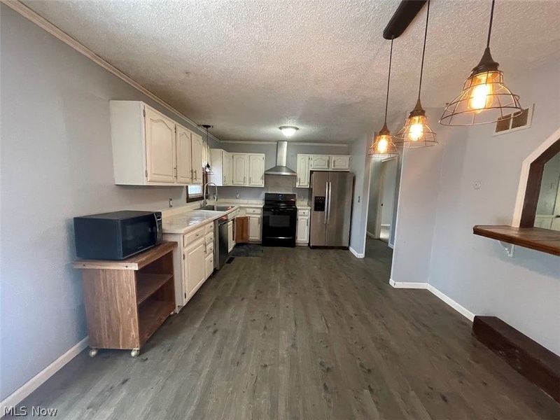 330 Walnut Hills Drive, Zanesville, OH 43701 Photo 11