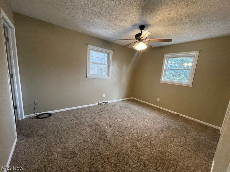 330 Walnut Hills Drive, Zanesville, OH 43701 Photo 16