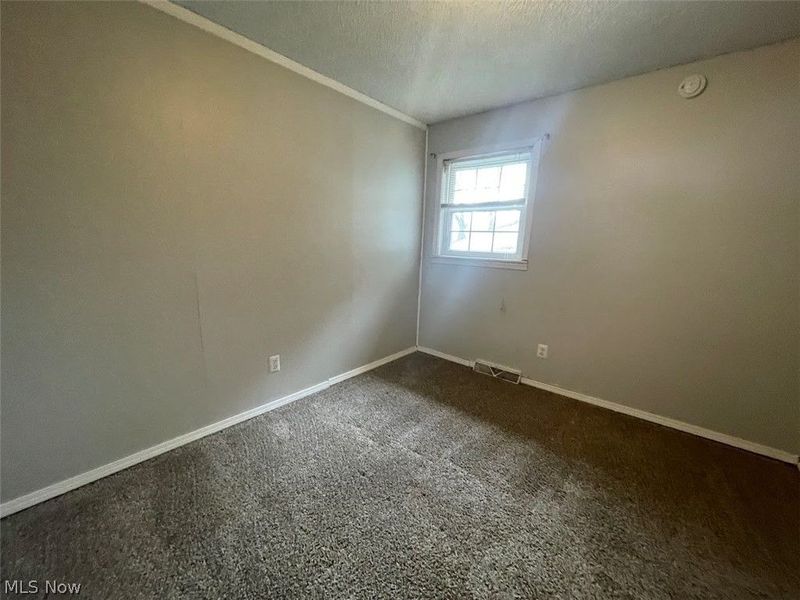 330 Walnut Hills Drive, Zanesville, OH 43701 Photo 22