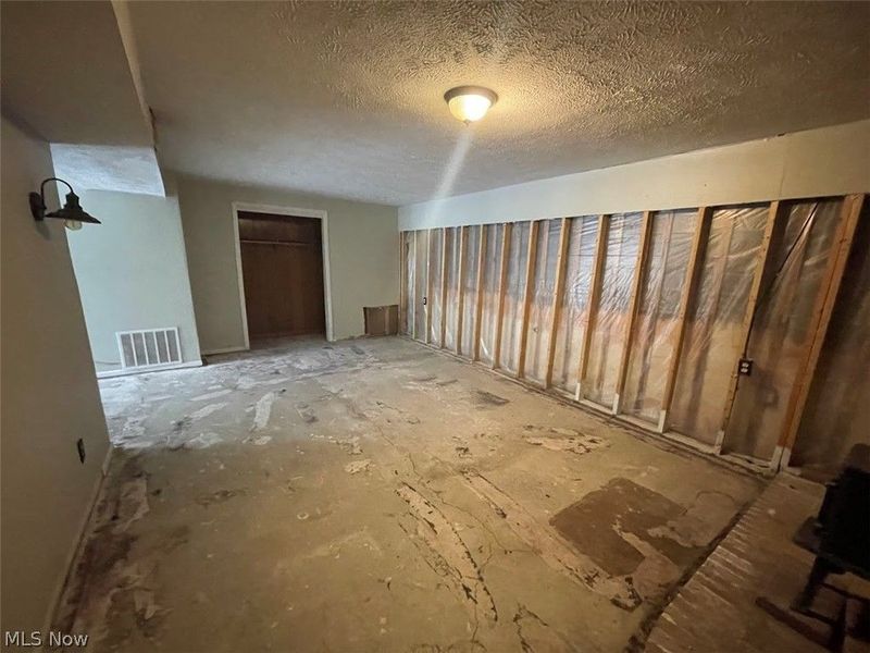 330 Walnut Hills Drive, Zanesville, OH 43701 Photo 24