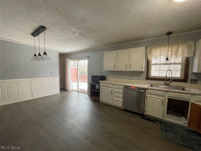 330 Walnut Hills Drive, Zanesville, OH 43701 Photo 9