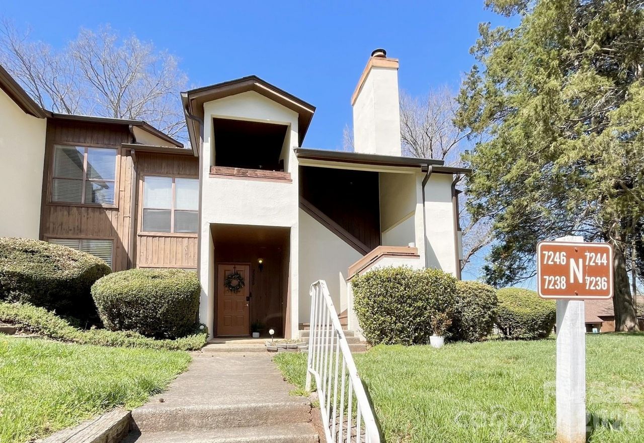 7236 Winery Lane, Charlotte, NC 28227 Main Photo