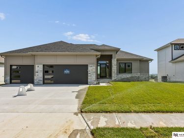 10905 N 160 Street, Bennington, NE 68007