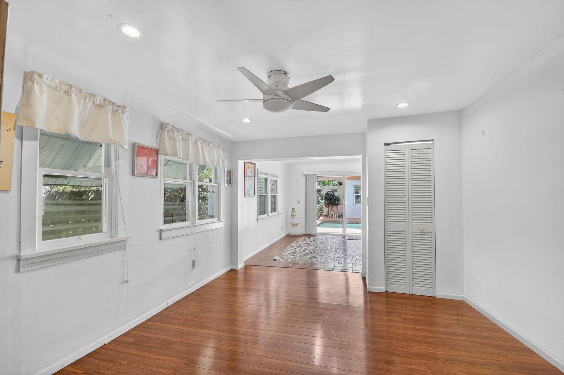 328 Monroe Drive, West Palm Beach, FL 33405 Photo