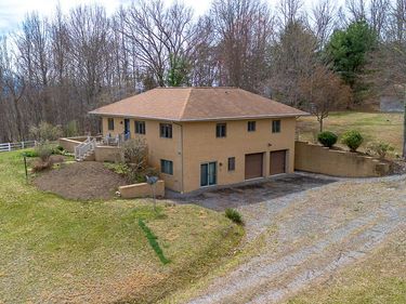 250 Forge Hill Ln, Lexington, VA 24450