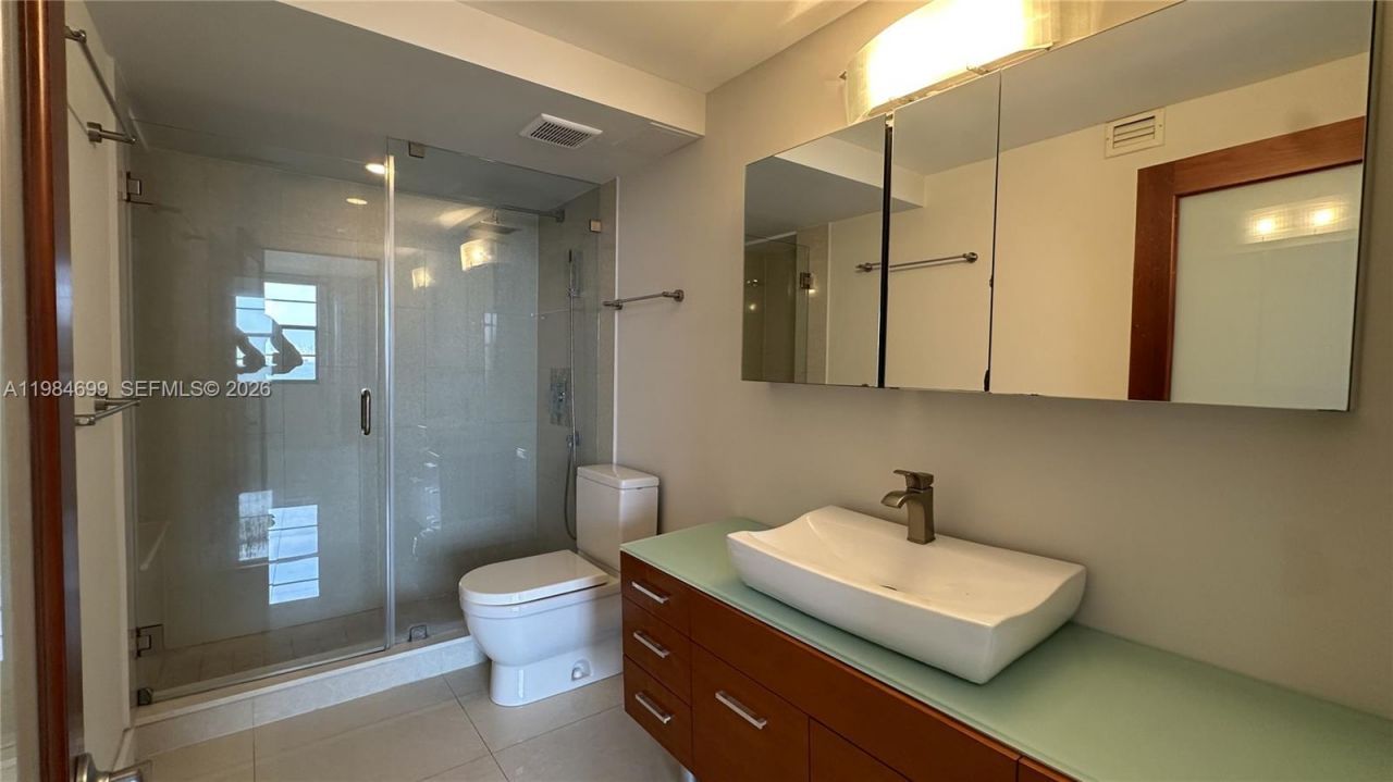 2333 Brickell Ave, Unit 1009, Miami, FL 33129 Photo
