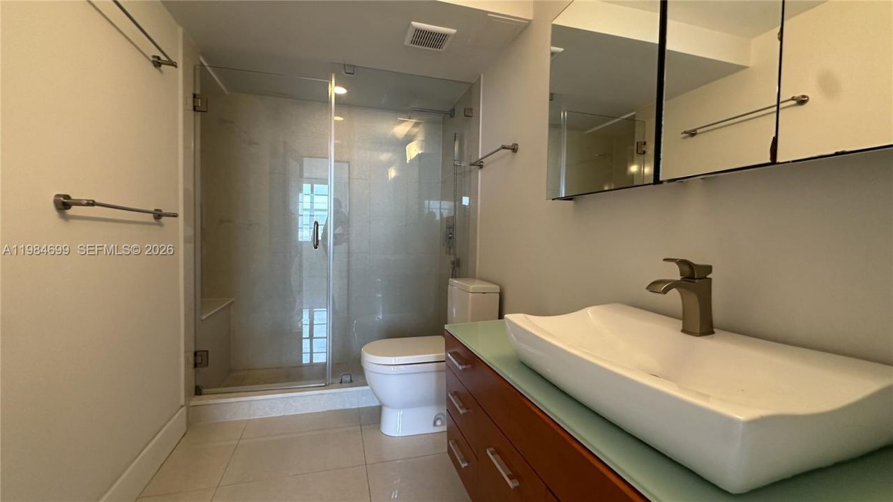 2333 Brickell Ave, Unit 1009, Miami, FL 33129 Photo