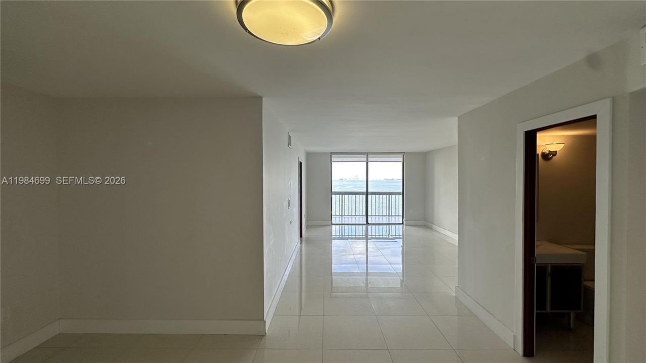 2333 Brickell Ave, Unit 1009, Miami, FL 33129 Photo