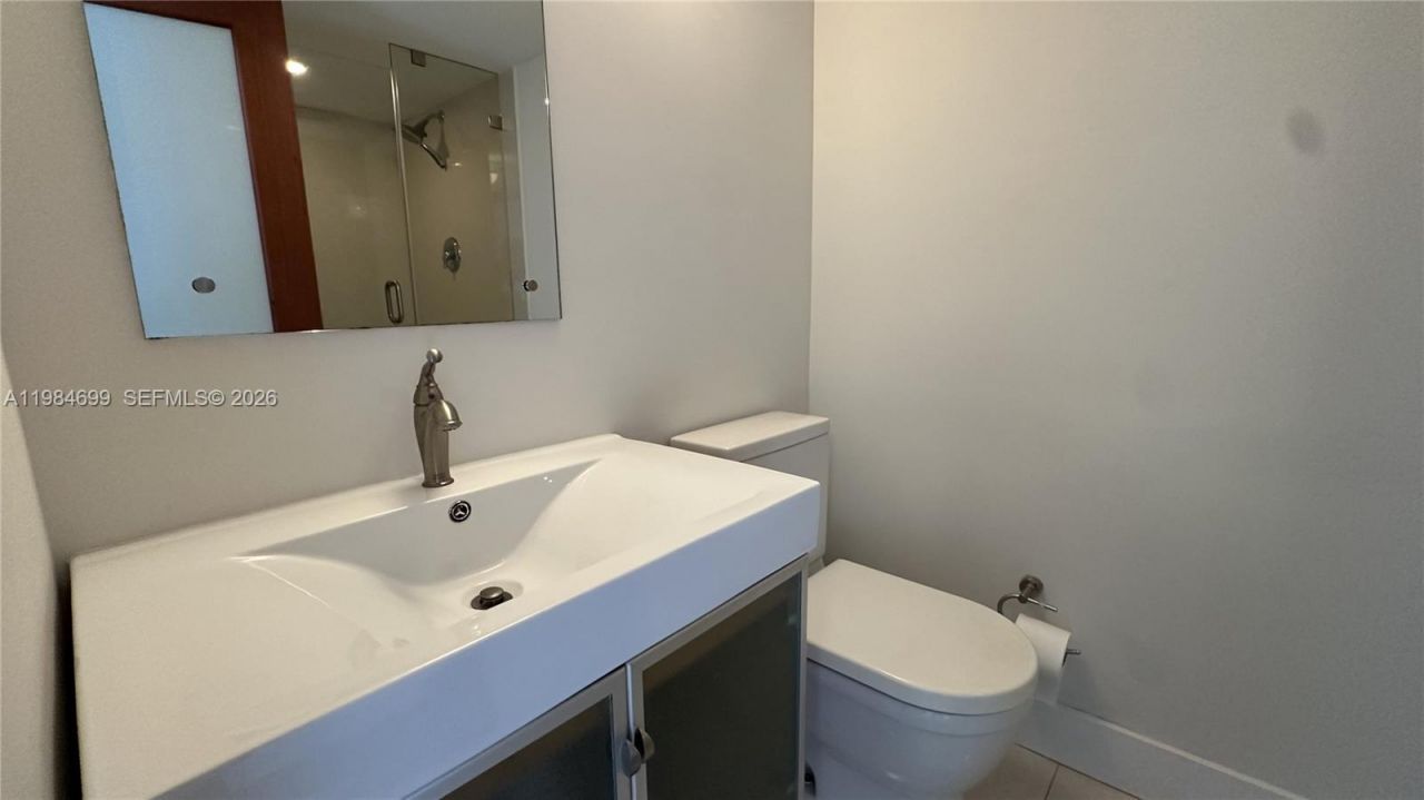 2333 Brickell Ave, Unit 1009, Miami, FL 33129 Photo