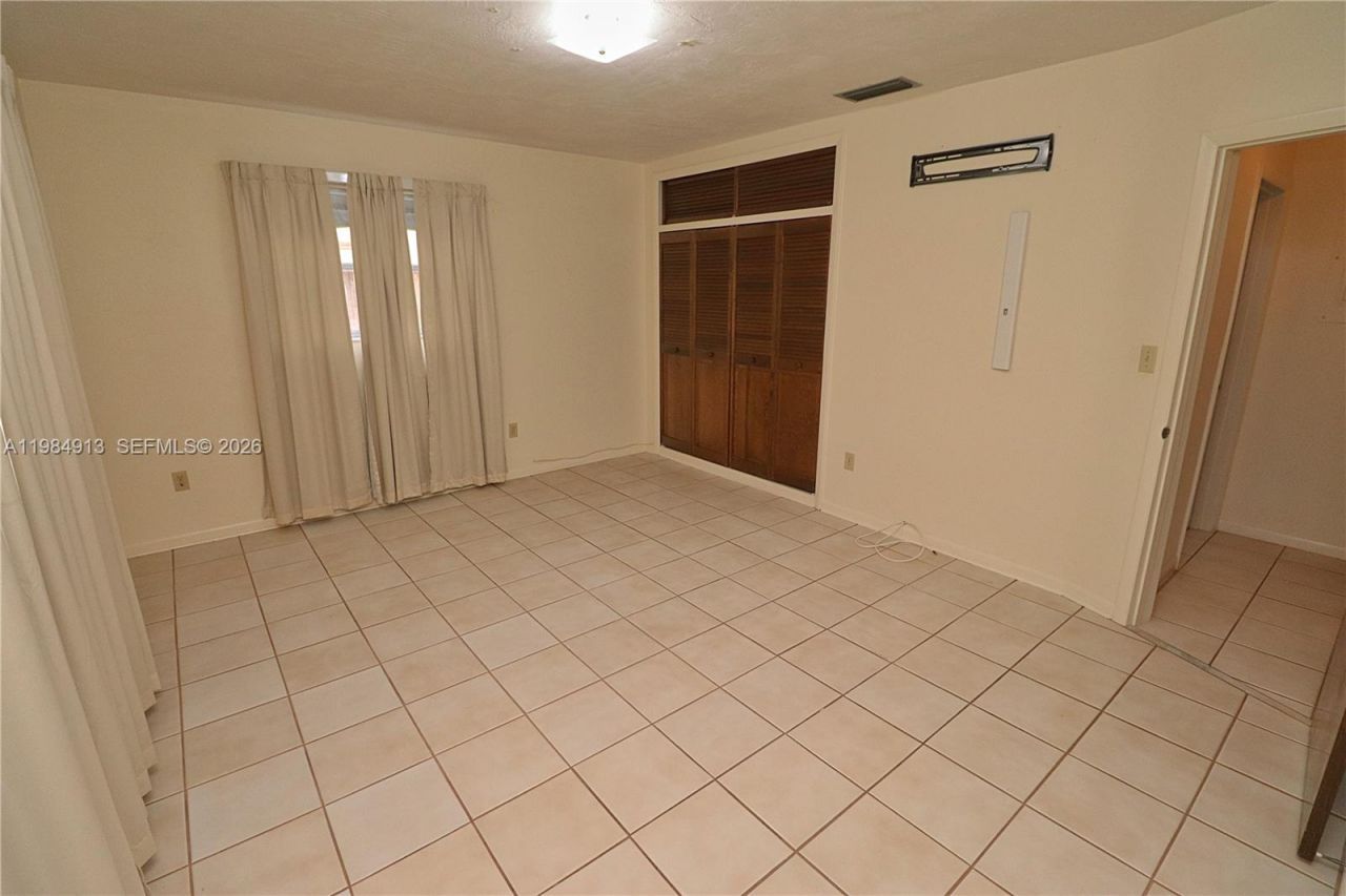 11820 Sheridan St , Pembroke Pines, FL 33026 Photo