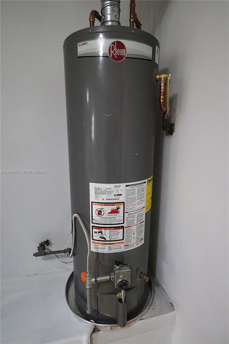 11820 Sheridan St , Pembroke Pines, FL 33026 Photo