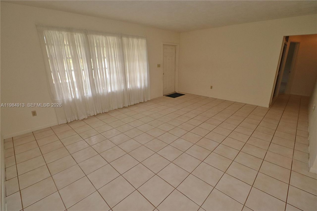11820 Sheridan St , Pembroke Pines, FL 33026 Photo