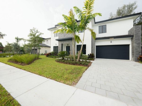 13004 Davie Oaks Dr , Davie, FL 33325