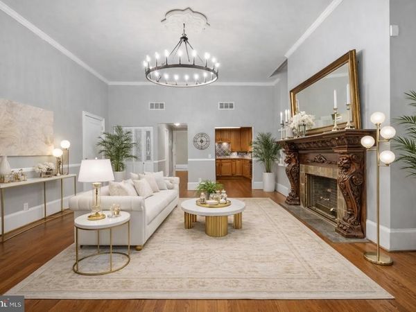 3 W MOUNT VERNON PLACE, Unit 1, BALTIMORE, MD 21201