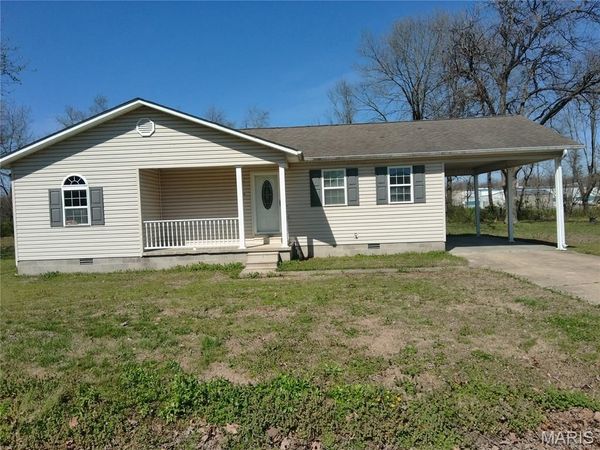 1603 E Stoddard Street, Dexter, MO 63841