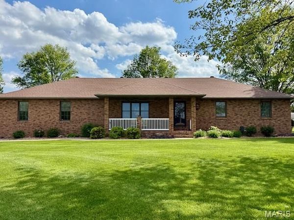 10520 Vonder Haar Lane, Breese, IL 62230