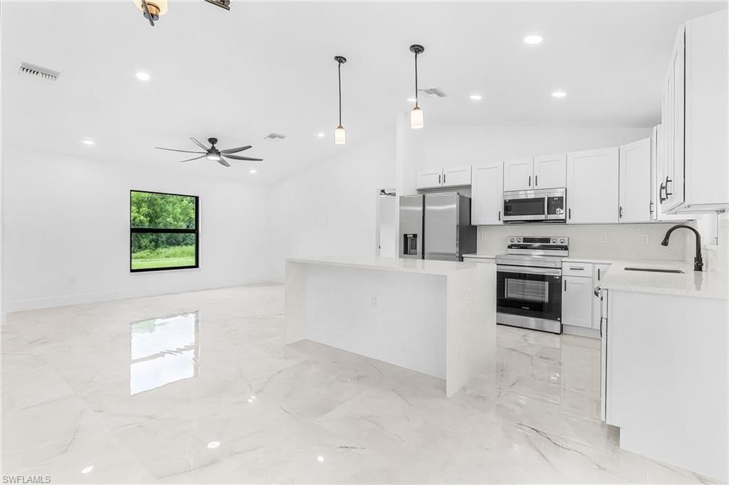 3402 25th St Sw, Lehigh Acres, FL 33976 Photo