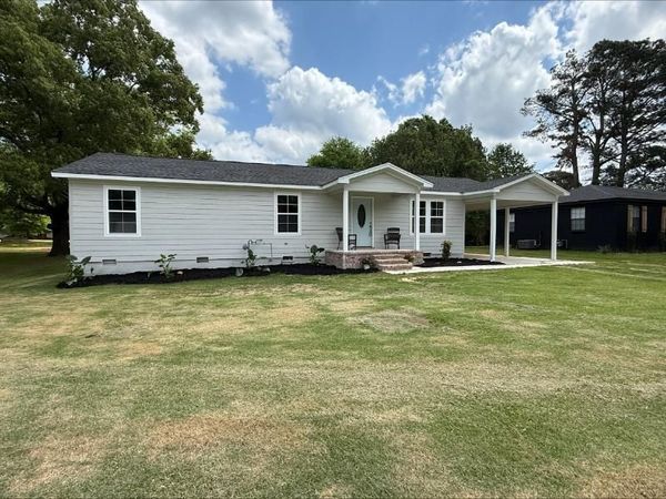 154 Cartwright Ave., Saltillo, MS 38866