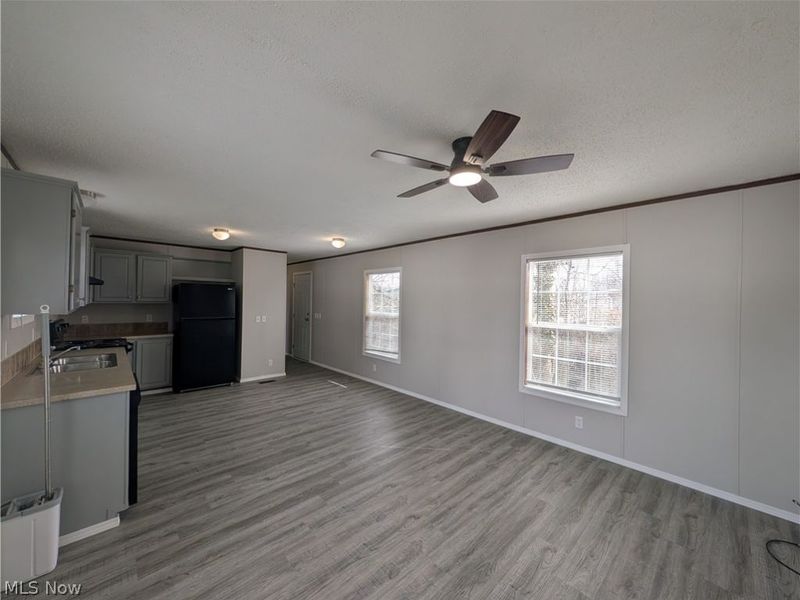 235 Cedar Brook Drive, Elyria, OH 44035 Photo 3