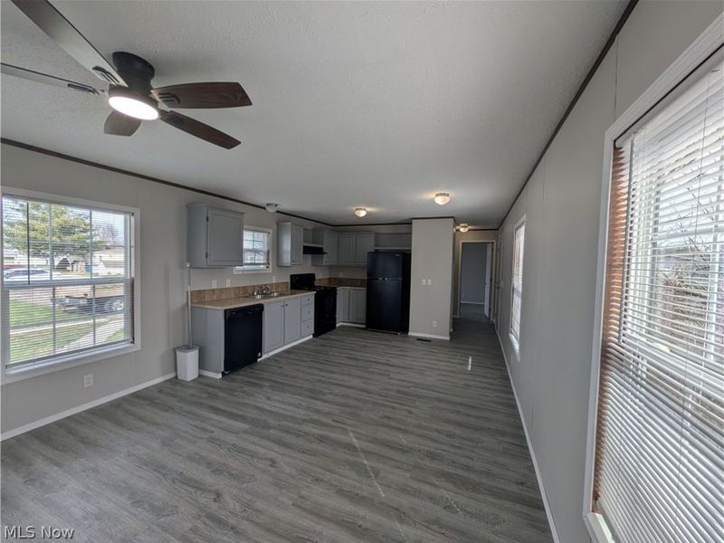 235 Cedar Brook Drive, Elyria, OH 44035 Photo 4