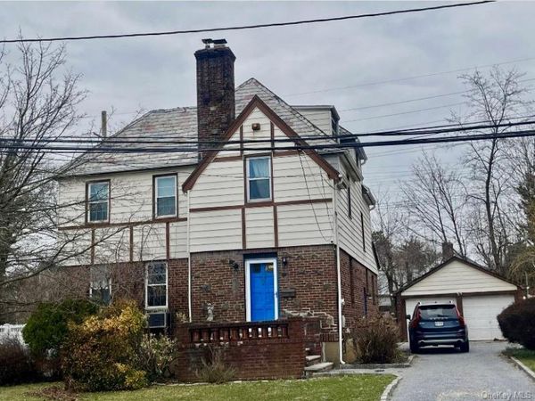 42 Mead Street , Hempstead, NY 11550