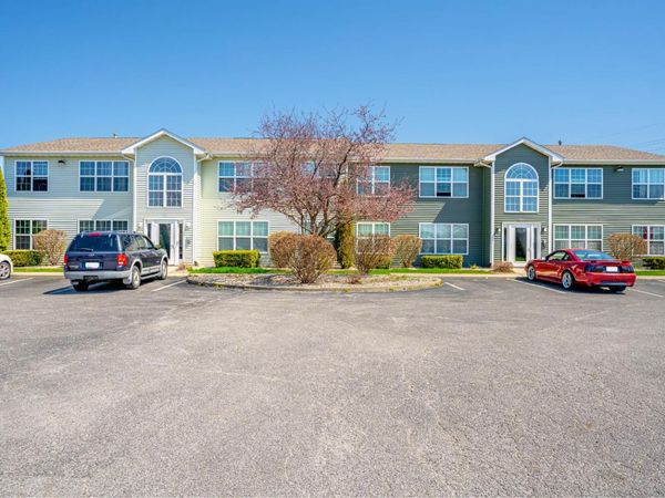 1080-1090 W 85th Avenue, Merrillville, IN 46410