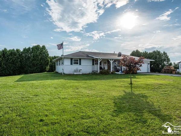 9025 Hoffman Road, London Twp, MI 48159