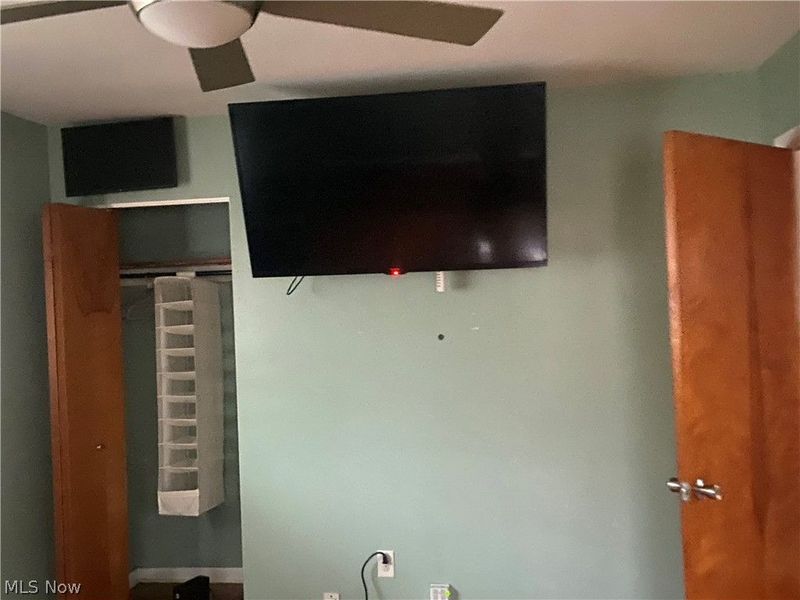 16307 Highview Drive, Cleveland, OH 44128 Photo 21