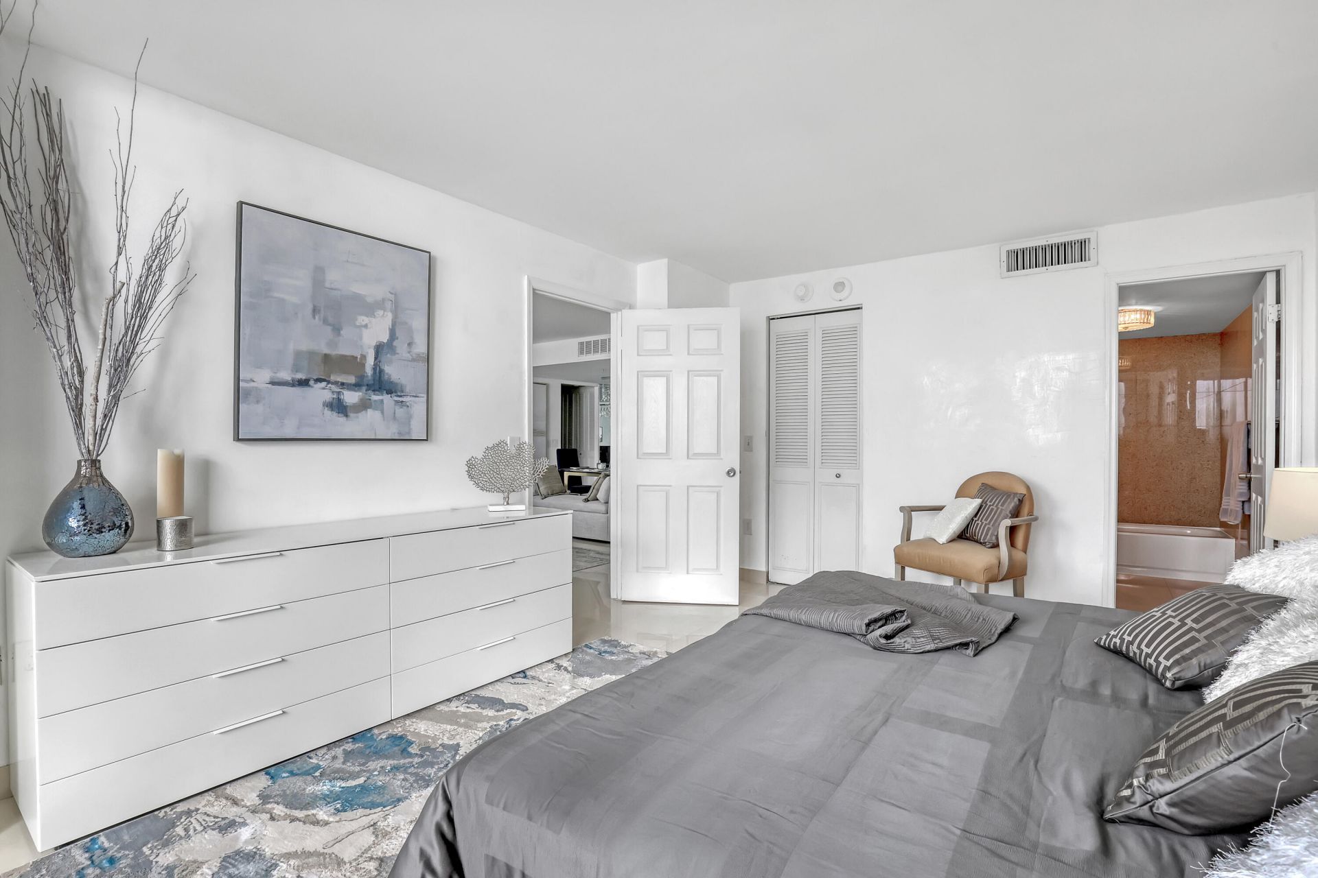 5600 N Flagler Drive, Unit 1510, West Palm Beach, FL 33407 Photo