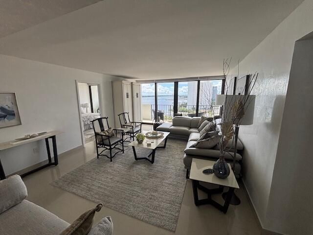 5600 N Flagler Drive, Unit 1510, West Palm Beach, FL 33407 Photo