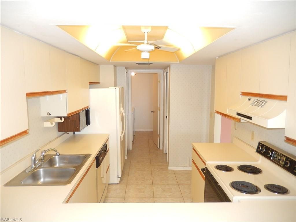 7119 Lakeridge View Ct, Unit 403, Fort Myers, FL 33907 Photo