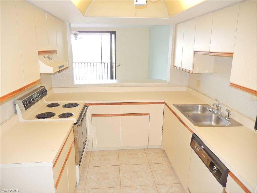 7119 Lakeridge View Ct, Unit 403, Fort Myers, FL 33907 Photo