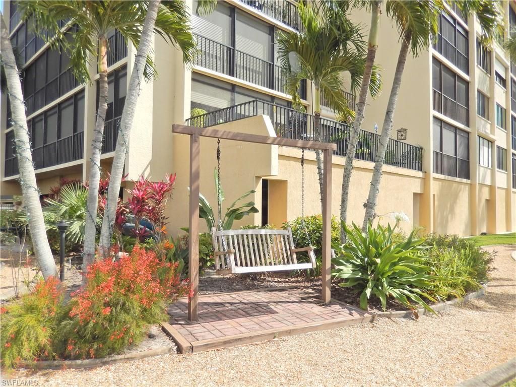 7119 Lakeridge View Ct, Unit 403, Fort Myers, FL 33907 Photo