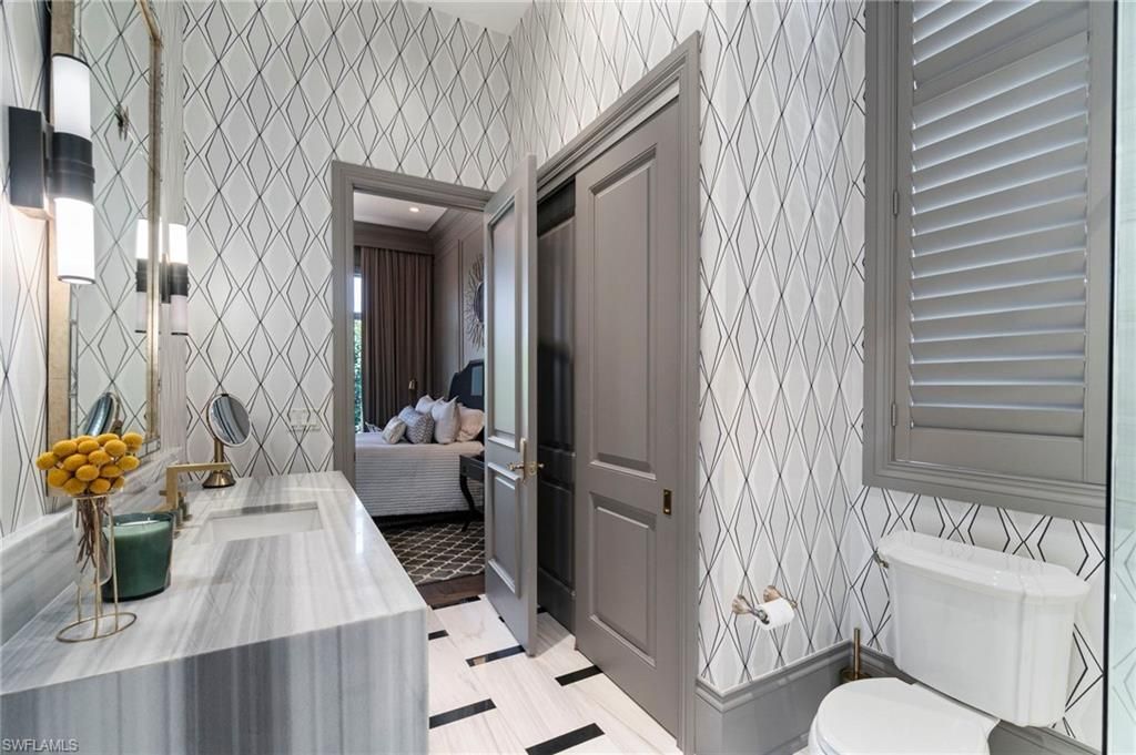 2225 Miramonte Ct, Naples, FL 34105 Photo