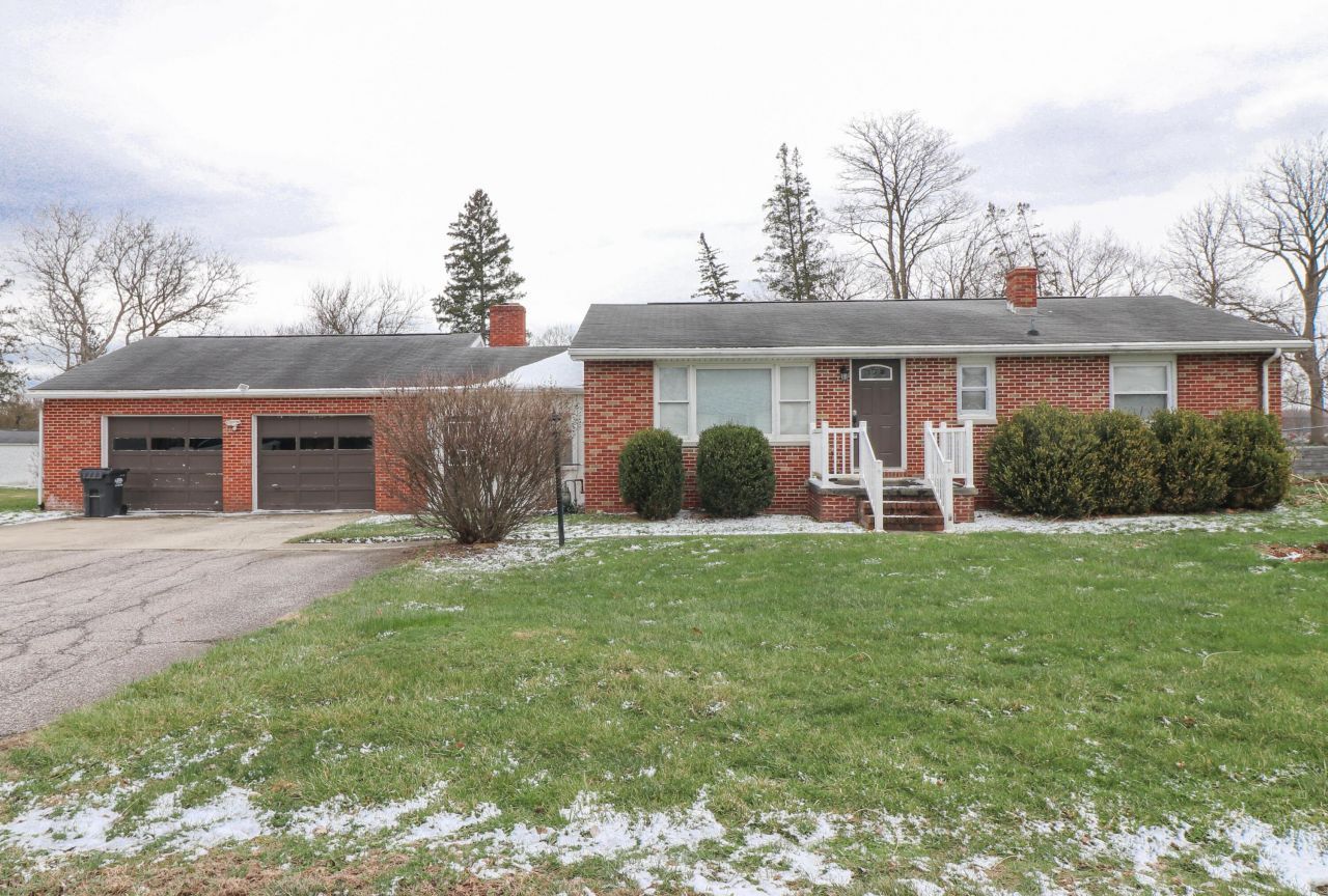 32 Florida Avenue, Shelby, OH 44875 Main Photo