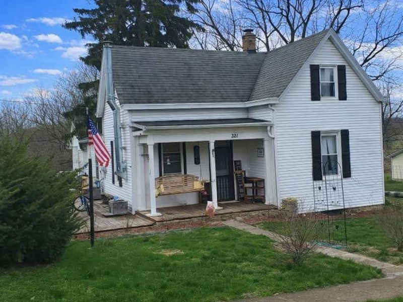 321 N Main Street, Perry Twp, OH 45118 Photo 1