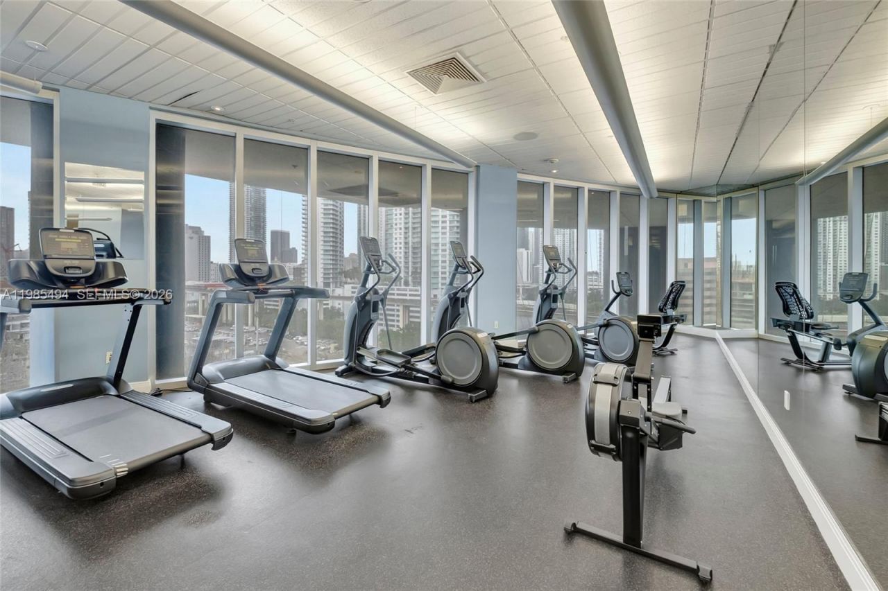 185 SW 7th St, Unit 3304, Miami, FL 33130 Photo