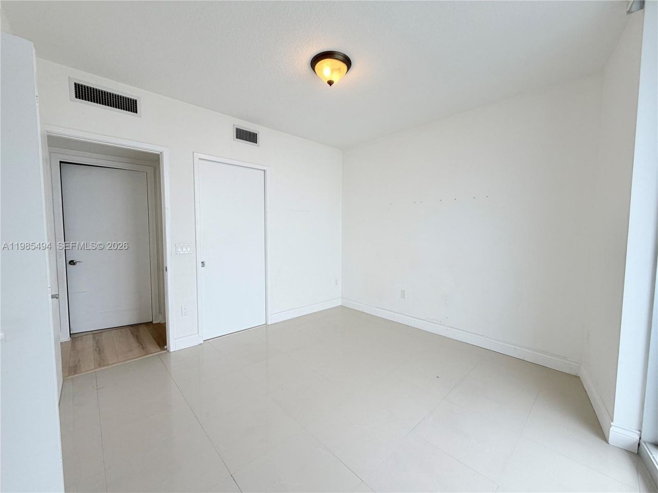 185 SW 7th St, Unit 3304, Miami, FL 33130 Photo