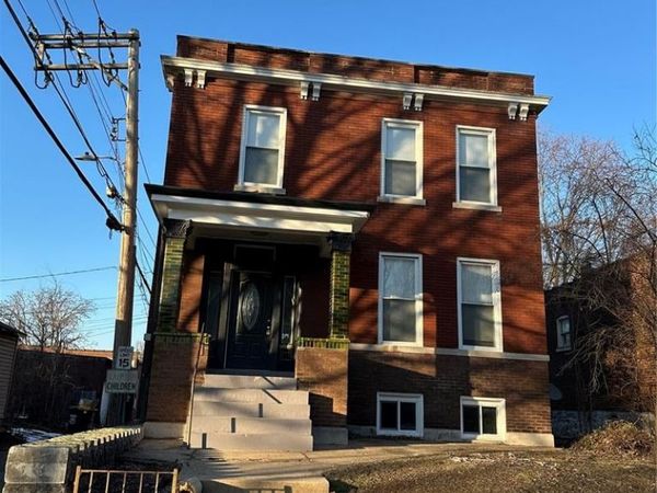 4273 Juniata Street, St Louis, MO 63116